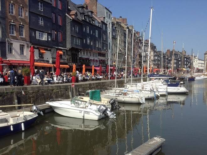 La maison du phare bed and breakfast jacuzzi table d'hotes honfleur
