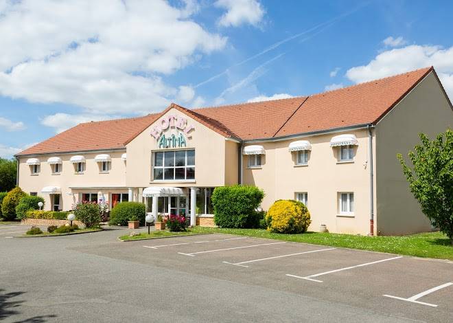 Hotel altina les deux fontaines rest le pacy'o