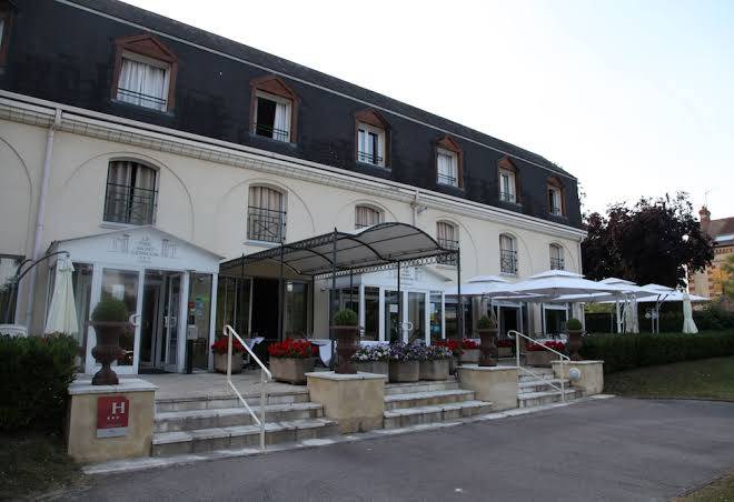 Le pre saint germain hotel restaurant louviers
