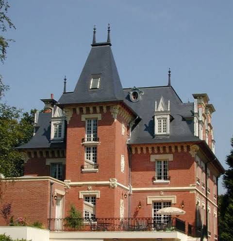 La folie du bois des fontaines domaine de forges