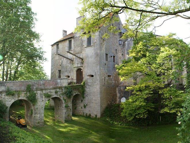 Chateau de pisany
