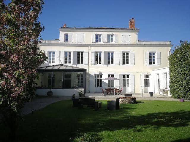 H de surgeres