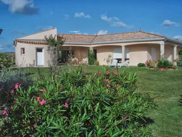 Les Roses Tremieres Royan Image