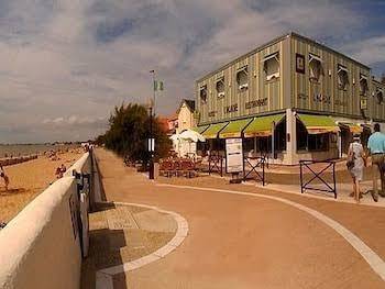 Logis hotel acadie rest le saint victor