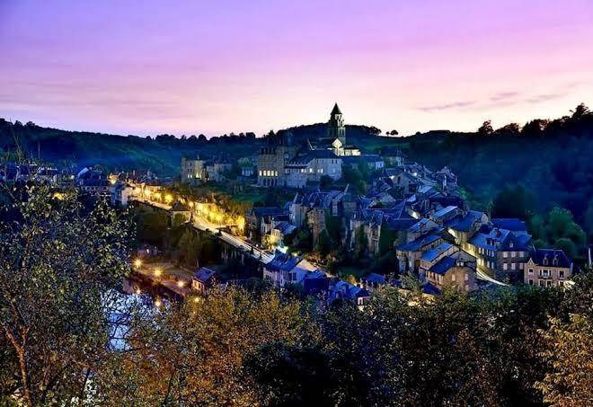 Hotel Et Restaurant Jean Teyssier Image
