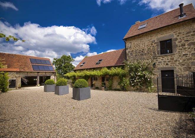 Le domaine de louveraude gites de charme avec piscine et tennis prives