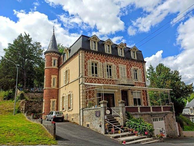 Le petit manoir restaurant salon de the locations