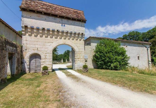 Chateau de la combe