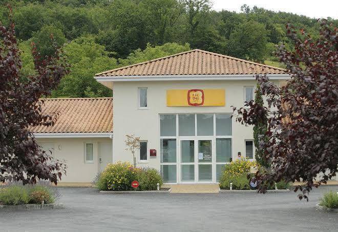 Le moulin rouge hotel confort