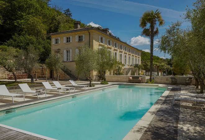 Chateau Champcenetz Image