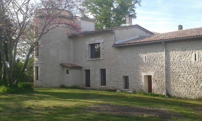 Gite de l'entre deux mondes fronsadais villegouge