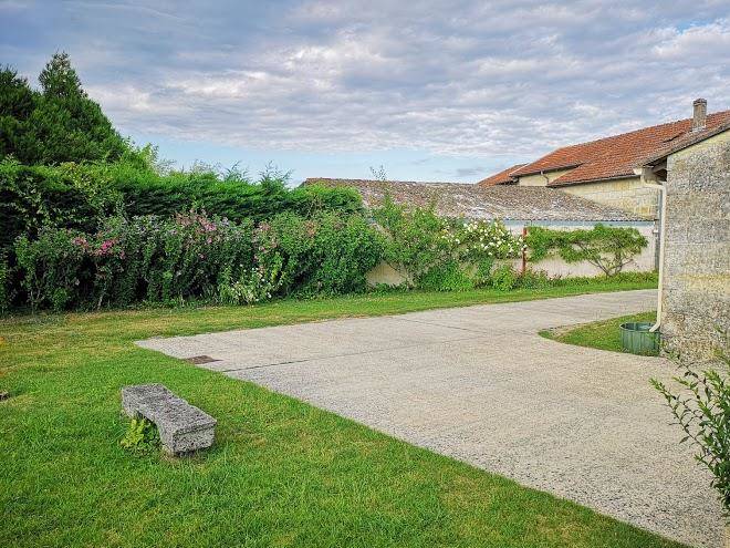 Le Clos Des Rosiers Image