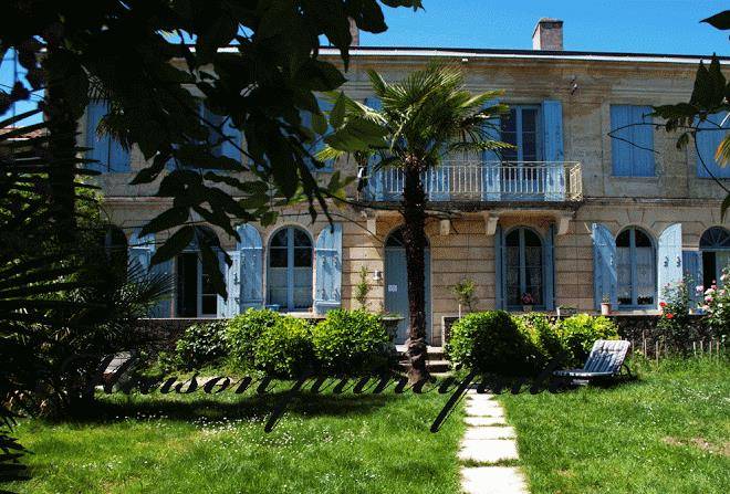 Les palmiers du port chambre avec jacuzzi privatif