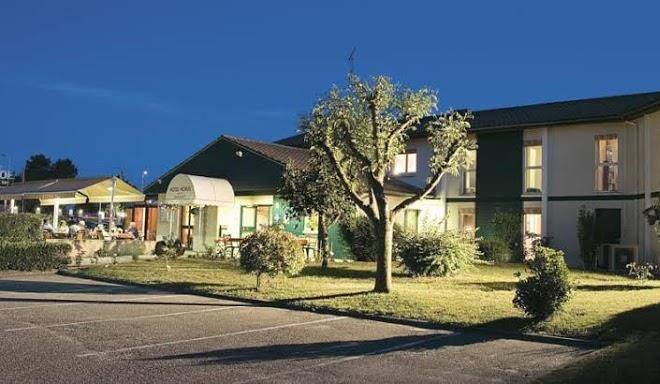 Logis hotel horus rest les bruyeres