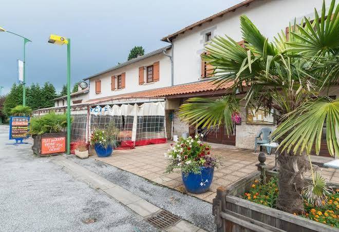Hotel restaurant le petit sale
