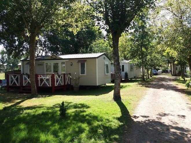 Domaine Du Vieux Moulin Image