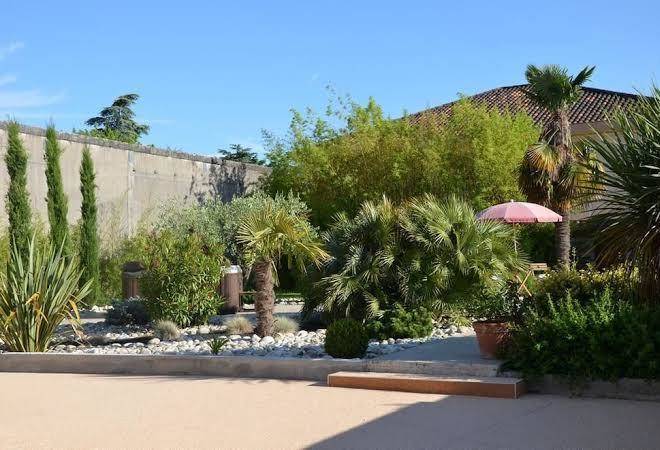 Chambres d'hotes et spa cote jardin