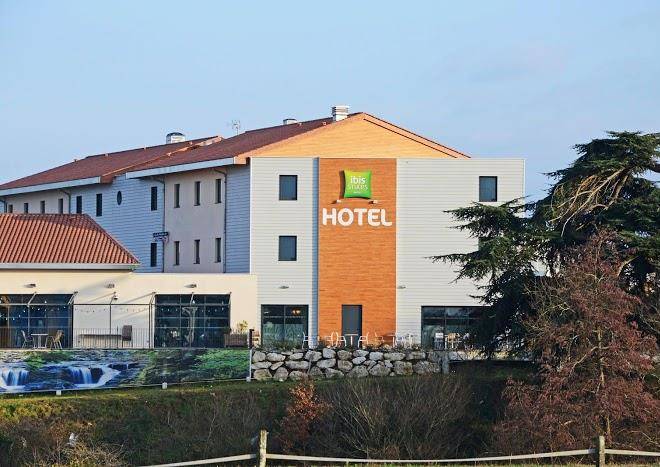Hotel ibis styles villeneuve sur lot
