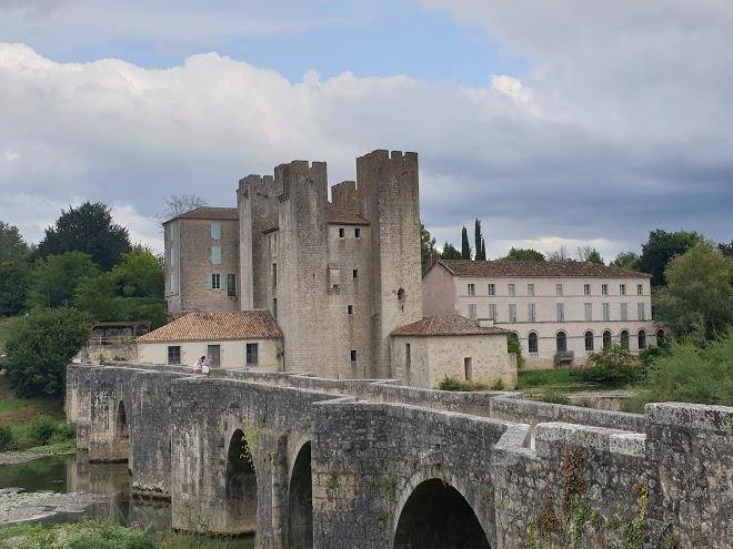 Moulin des 4 tours et pont roman