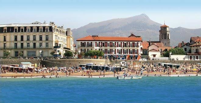 Hotel de la plage saint jean de luz