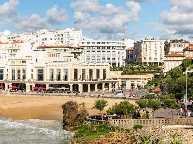 Hotel Plaza Biarritz Plage Handwritten Collection