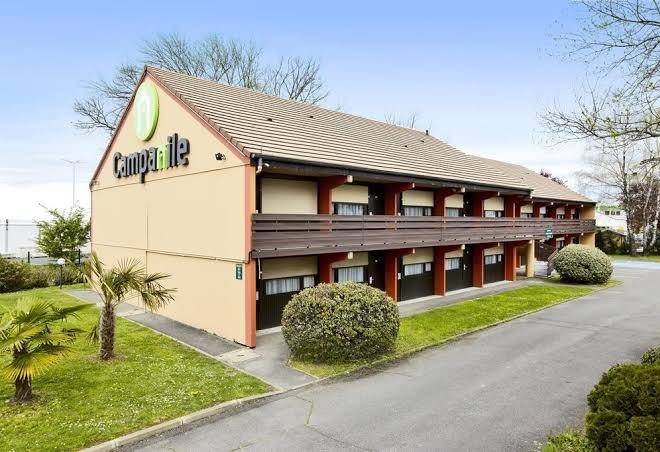 Hotel restaurant campanile pau