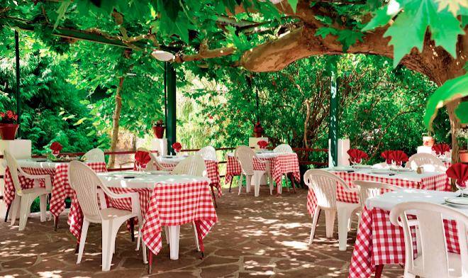 Hotel restaurant manexenia