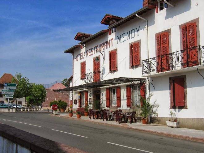 Hotel restaurant mendy