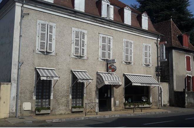 Hotel restaurant terminus