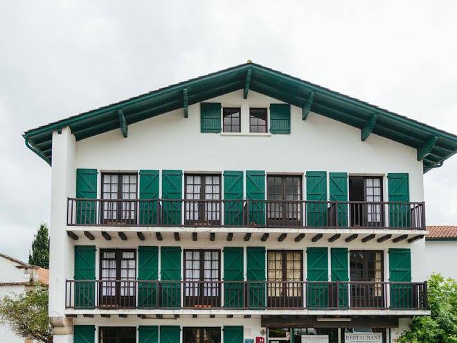 Hotel trinquet