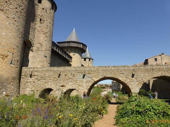 Bed breakfast bikes pyrenees