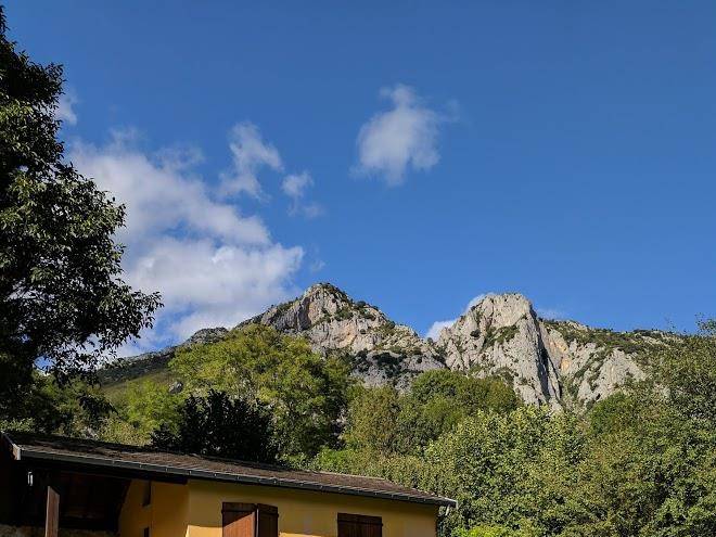 La hasta chambre d'hotes and gites