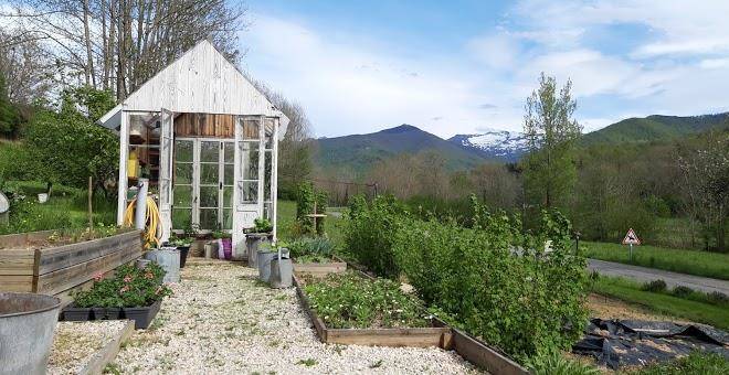 Les deux velos cycle lodge