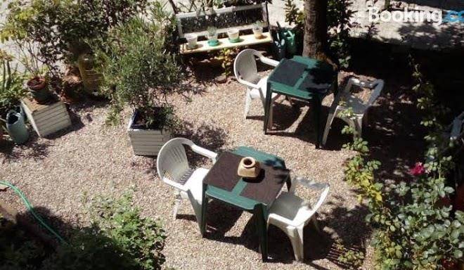 Auberge les cardabelles