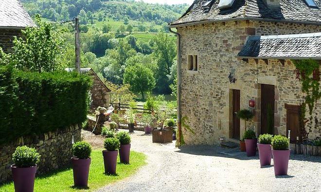 B&b le manoir de la fabregues chambres d'hotes & gite
