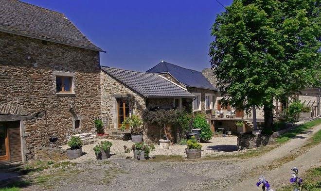Domaine de lasfonds chambres d'hotes and gite