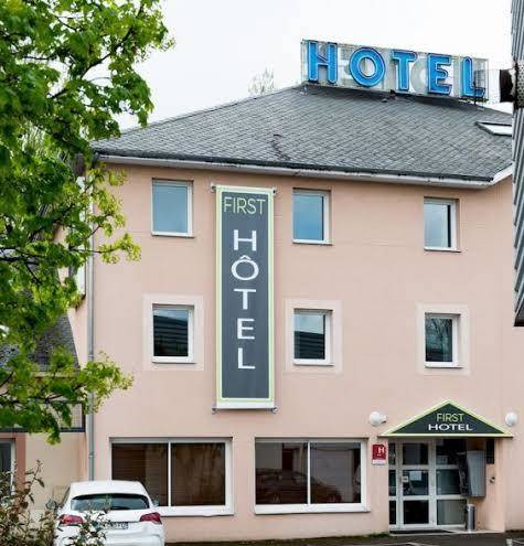First hotel rodez