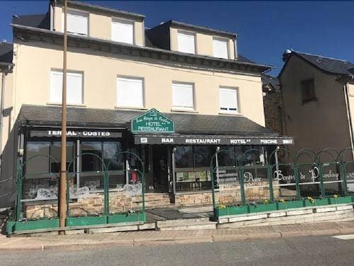 Hotel restaurant aux berges de pareloup