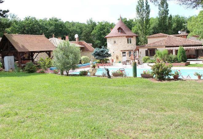 Chambres d'hotes la tour de peres