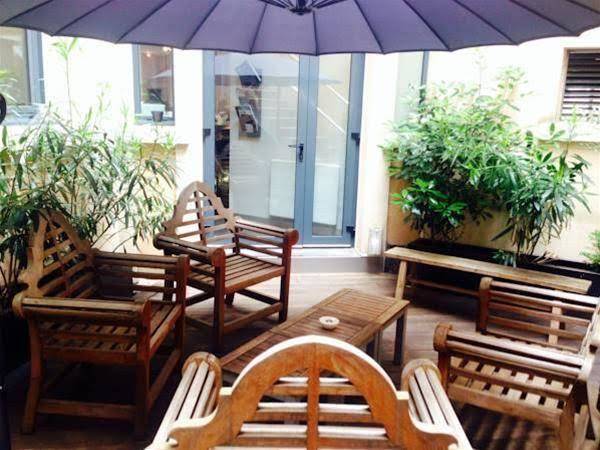 Hotel les bains douches