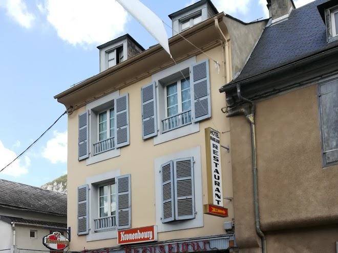 Hotel restaurant beausejour