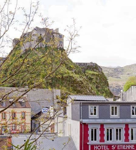 Hotel saint etienne lourdes