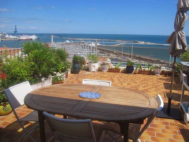 Chambre d'hotes le quartier haut belle vue sete 34