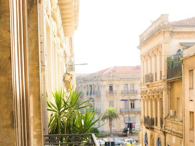 Georges hostel & cafe