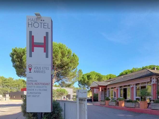 Halt hotel