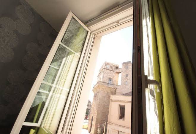 Hotel des arts comedie
