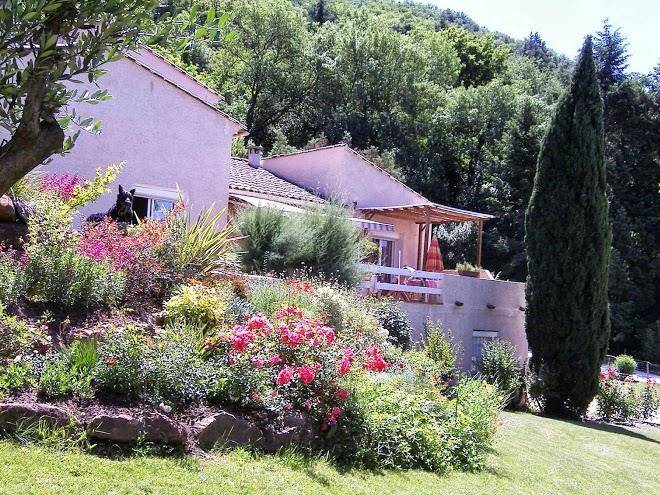Le clos rene therese et roger castan