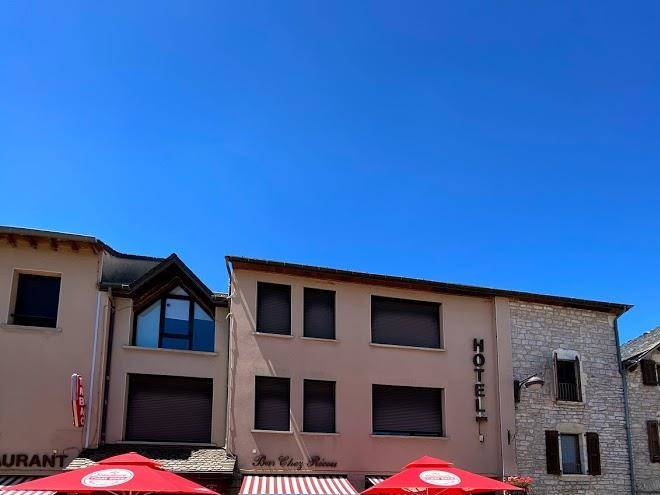 Chez ricou bar hotel restaurant poujol