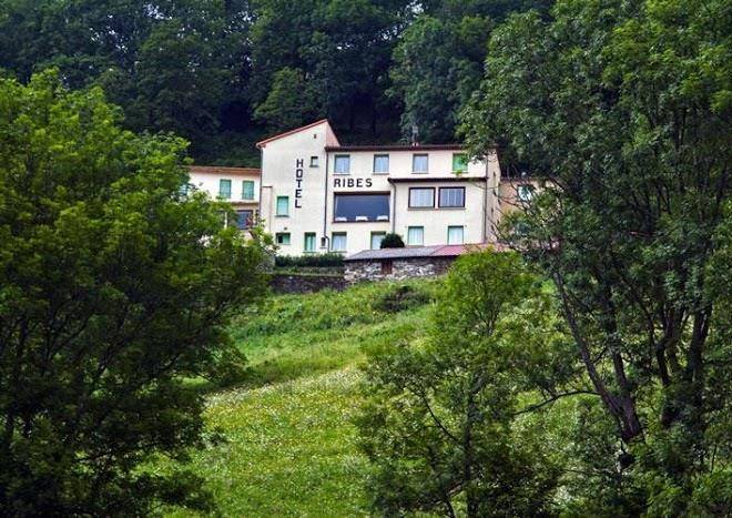 Hotel restaurant ribes