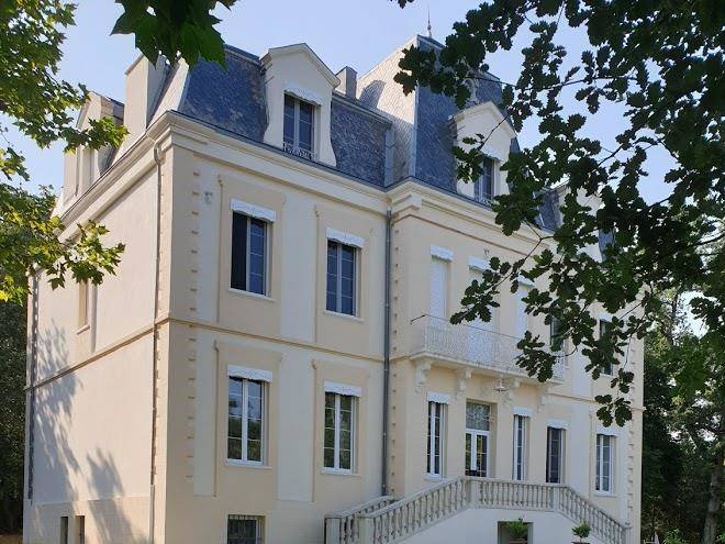 Chateau peyrot
